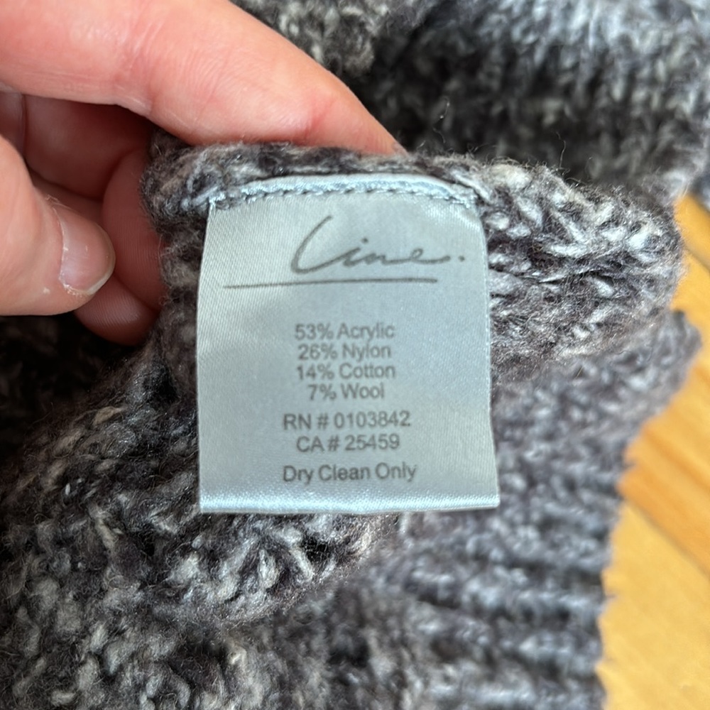 Line Knit Sweater - Picture 3 of 4